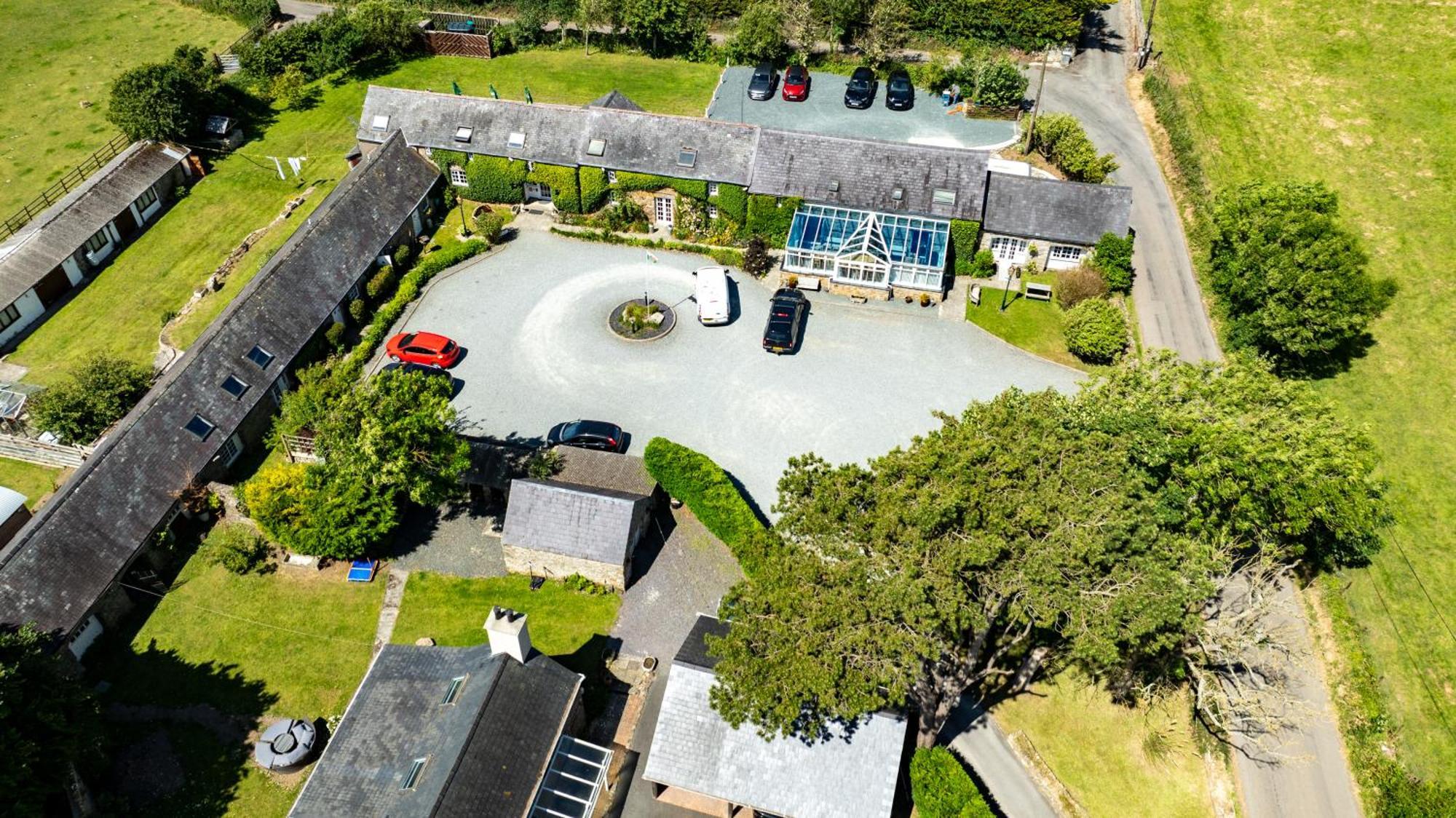 Nant Yr Odyn Country Hotel & Restaurant Ltd لانْجيفْني المظهر الخارجي الصورة